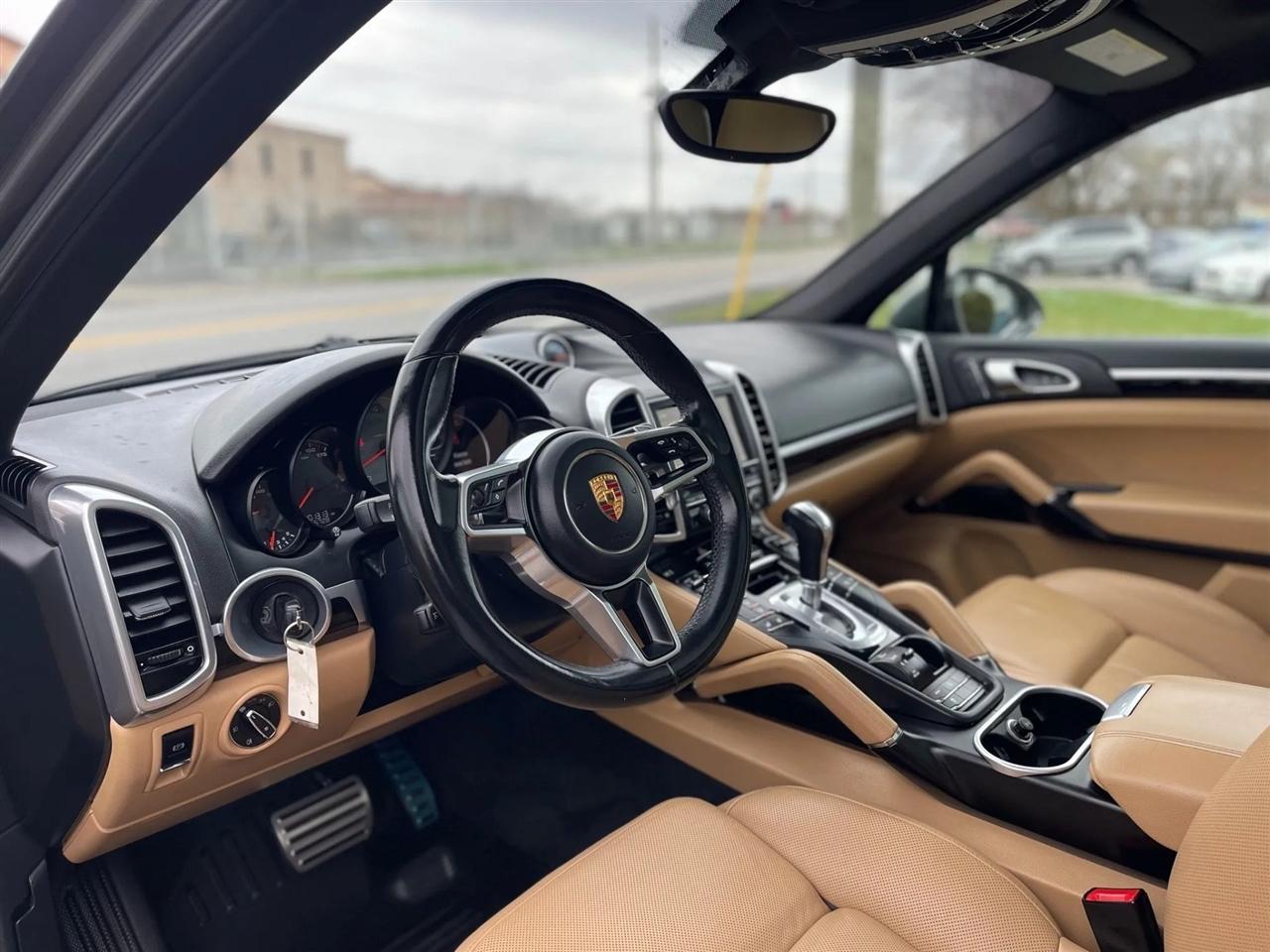 Porsche Cayenne  2015