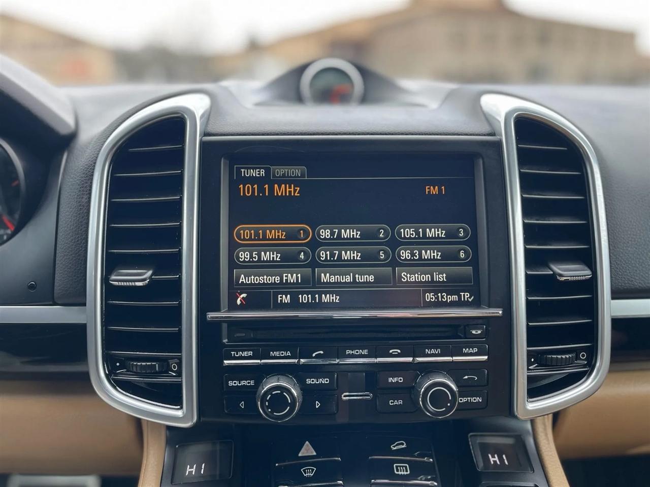 Porsche Cayenne  2015