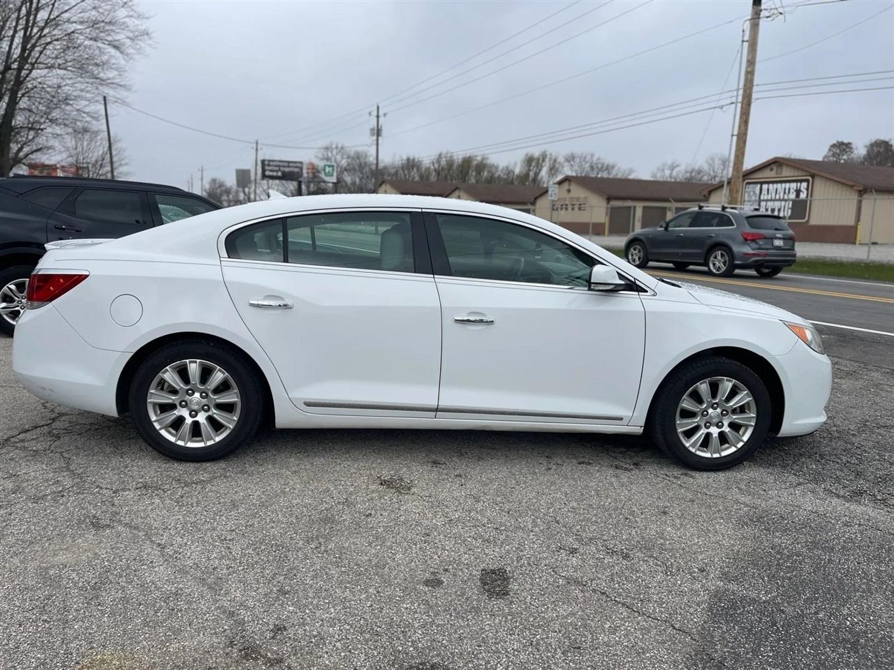 Buick LaCrosse  2013