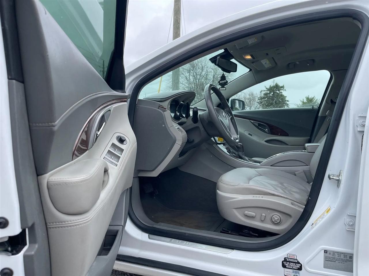 Buick LaCrosse  2013