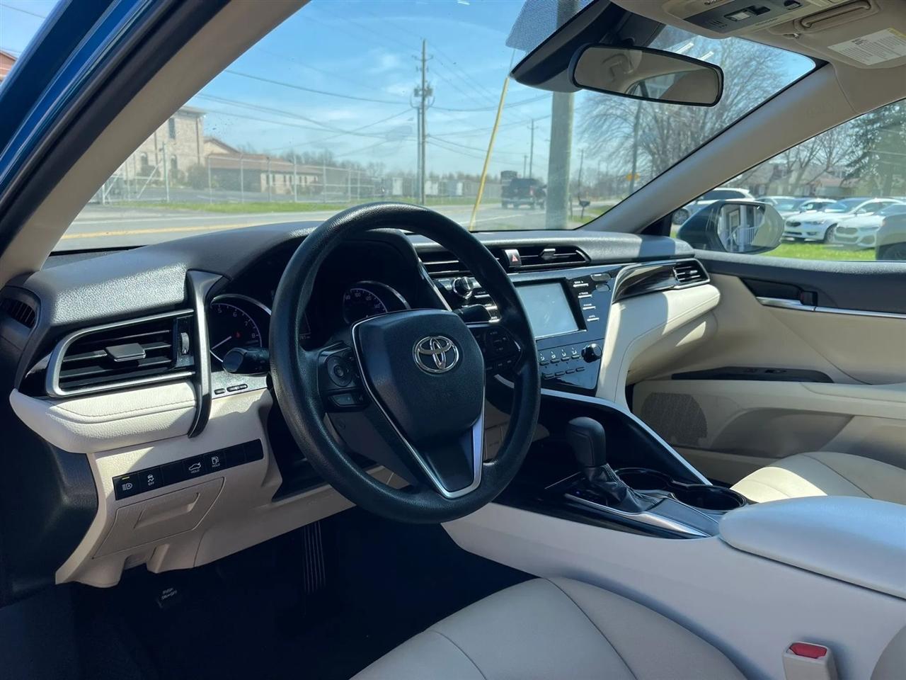 Toyota Camry  2019