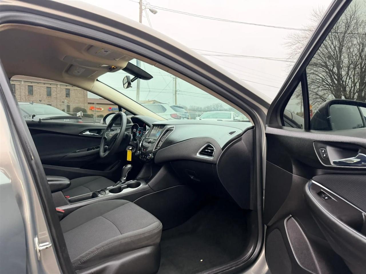 Chevrolet Cruze  2017