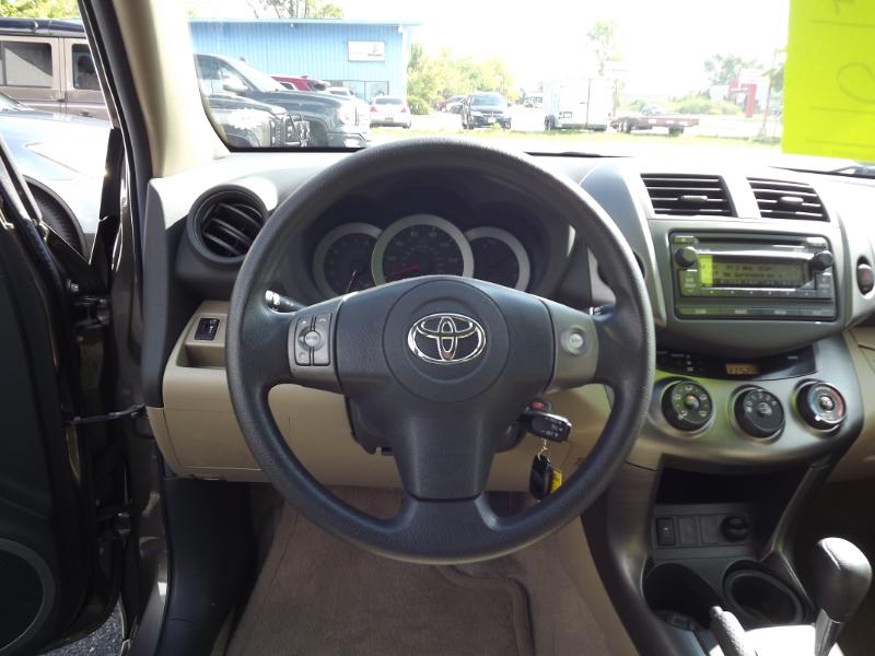 2012 Toyota RAV4 photo 12
