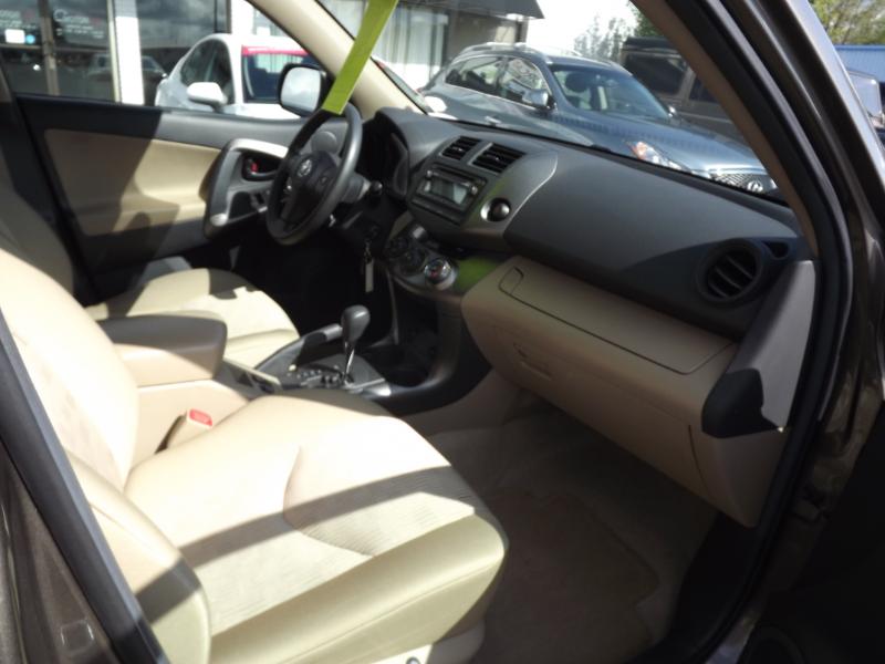 2012 Toyota RAV4 photo 26