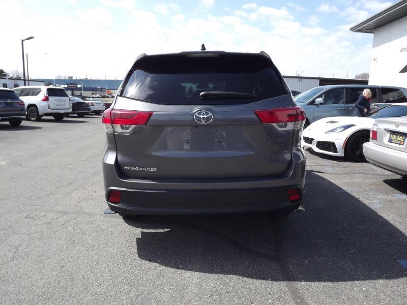 Toyota Highlander  2017