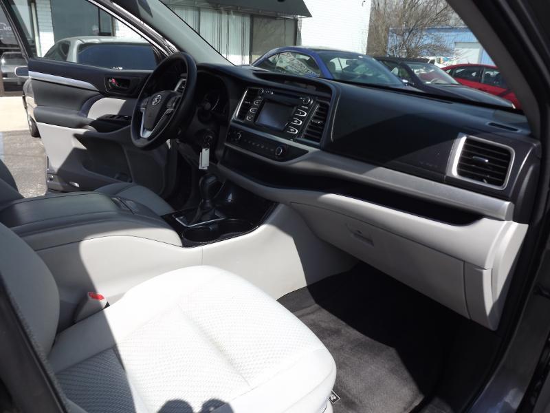 Toyota Highlander  2017