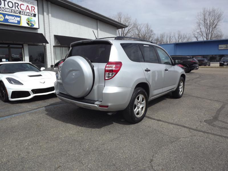 Toyota RAV4  2012