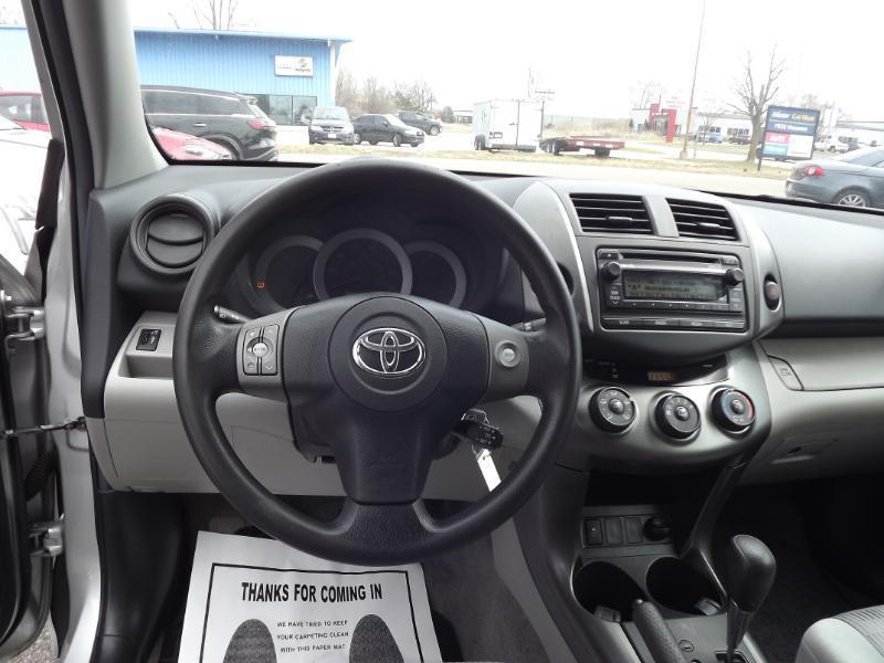 Toyota RAV4  2012
