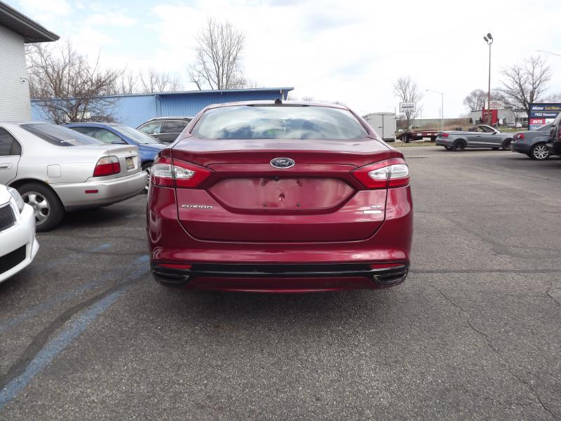 Ford Fusion SE 2013