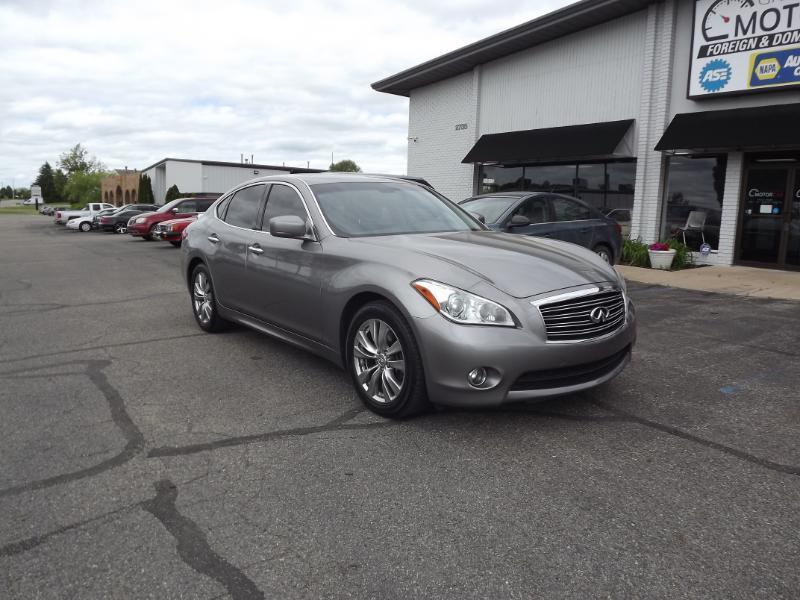 Infiniti M37 4dr Sdn RWD 2013