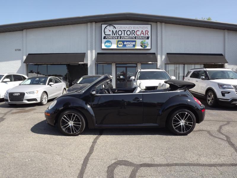 Volkswagen New Beetle  2010