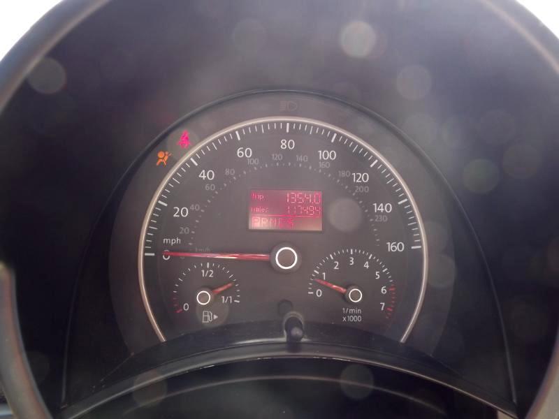 Volkswagen New Beetle  2010