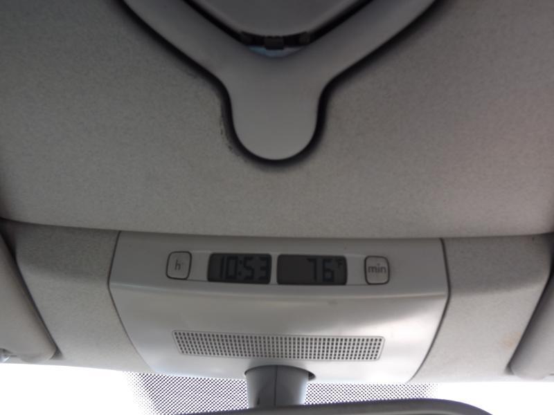 Volkswagen New Beetle  2010