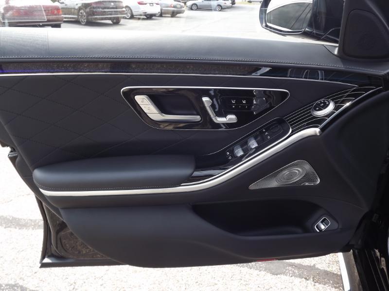 Mercedes-Benz S-Class S580 4MATIC 2023