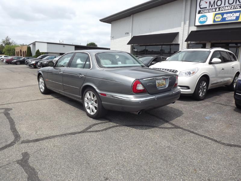 Jaguar XJ-Series  2004