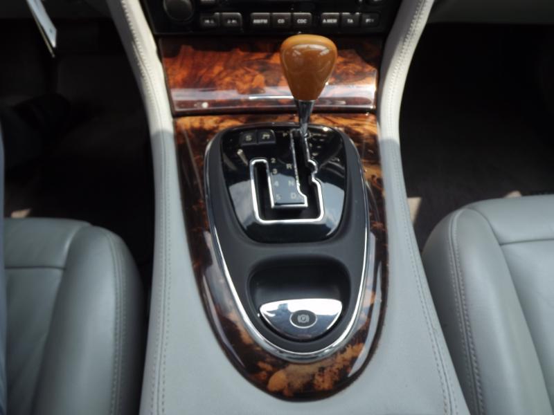 Jaguar XJ-Series  2004