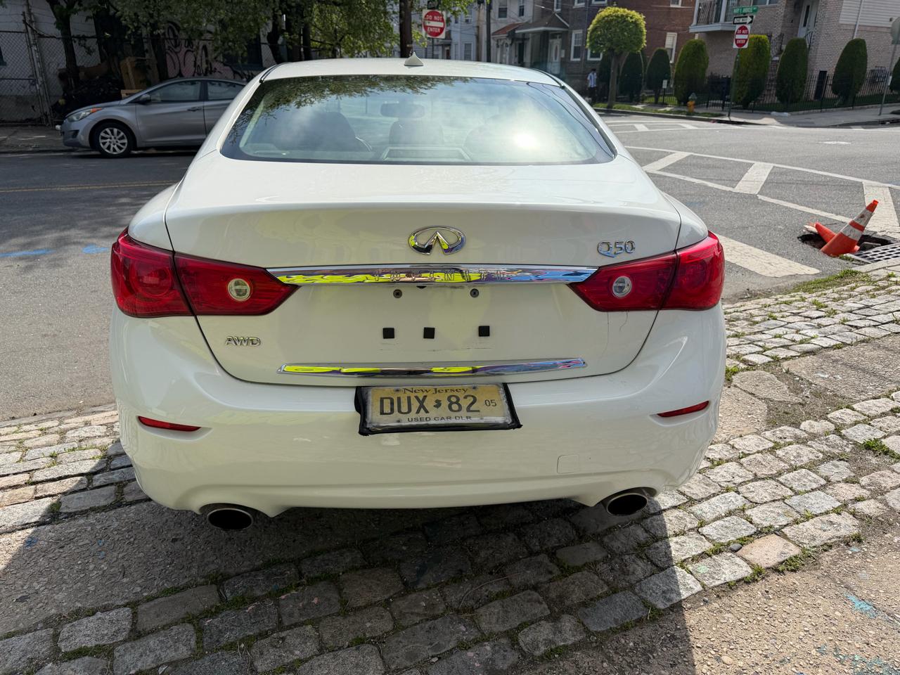 Infiniti Q50 Premium AWD 2014