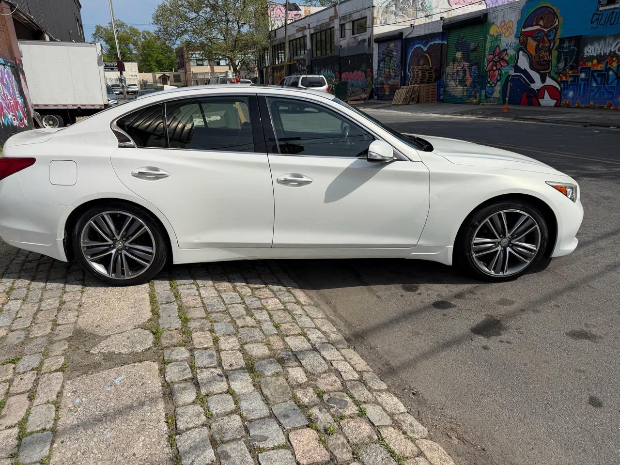Infiniti Q50 Premium AWD 2014