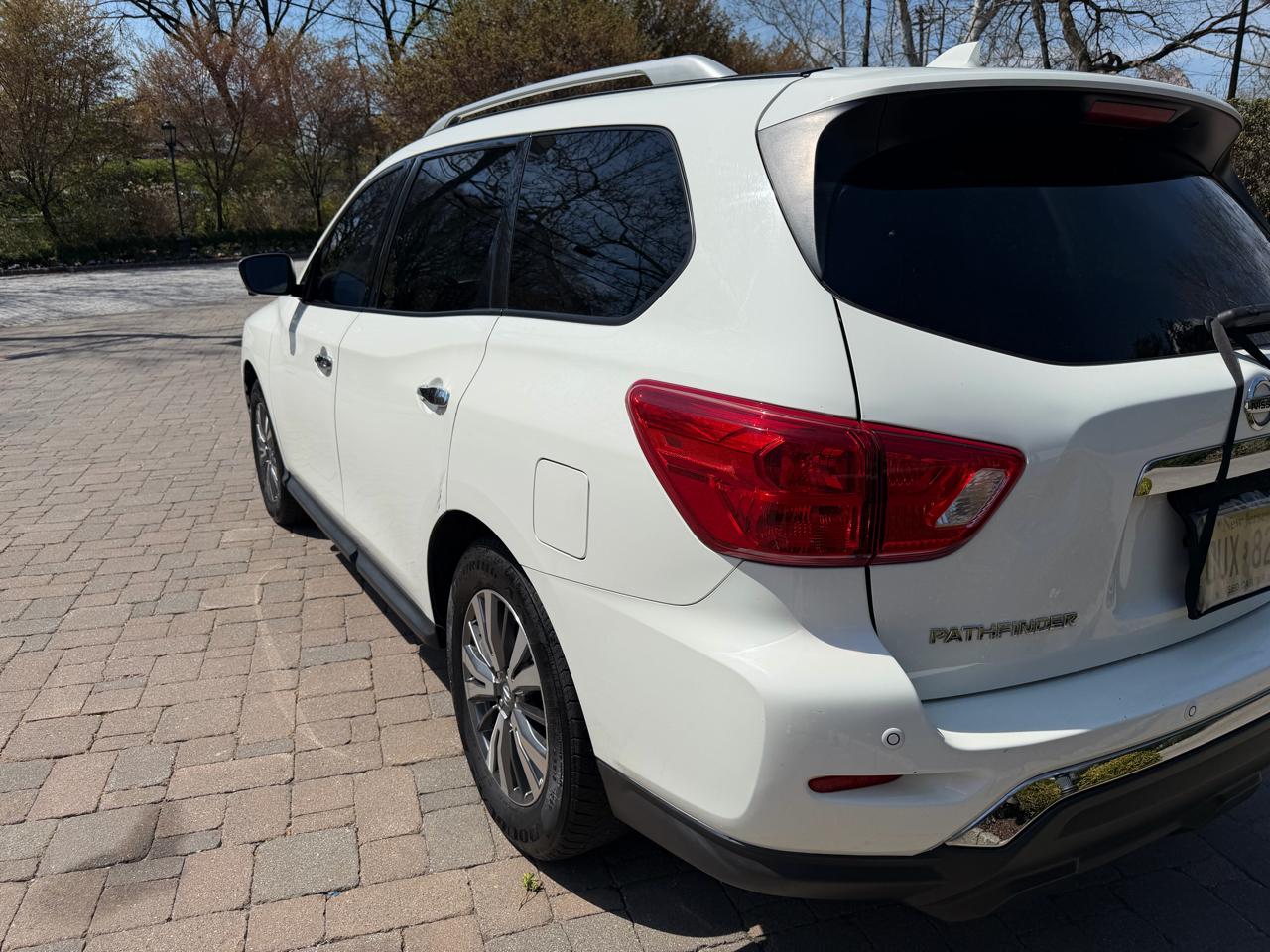 Nissan Pathfinder SL 2020