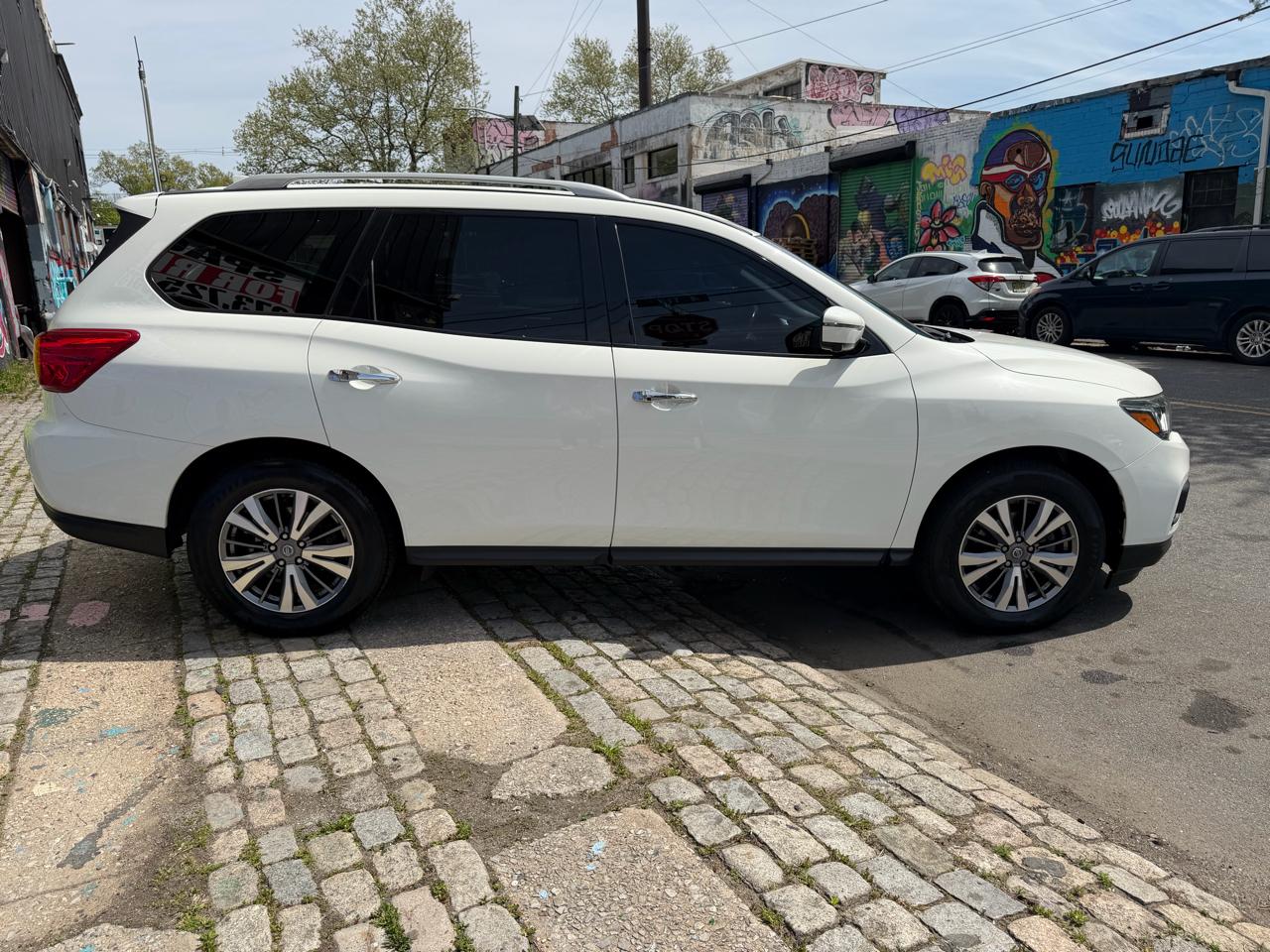 Nissan Pathfinder SL 2020