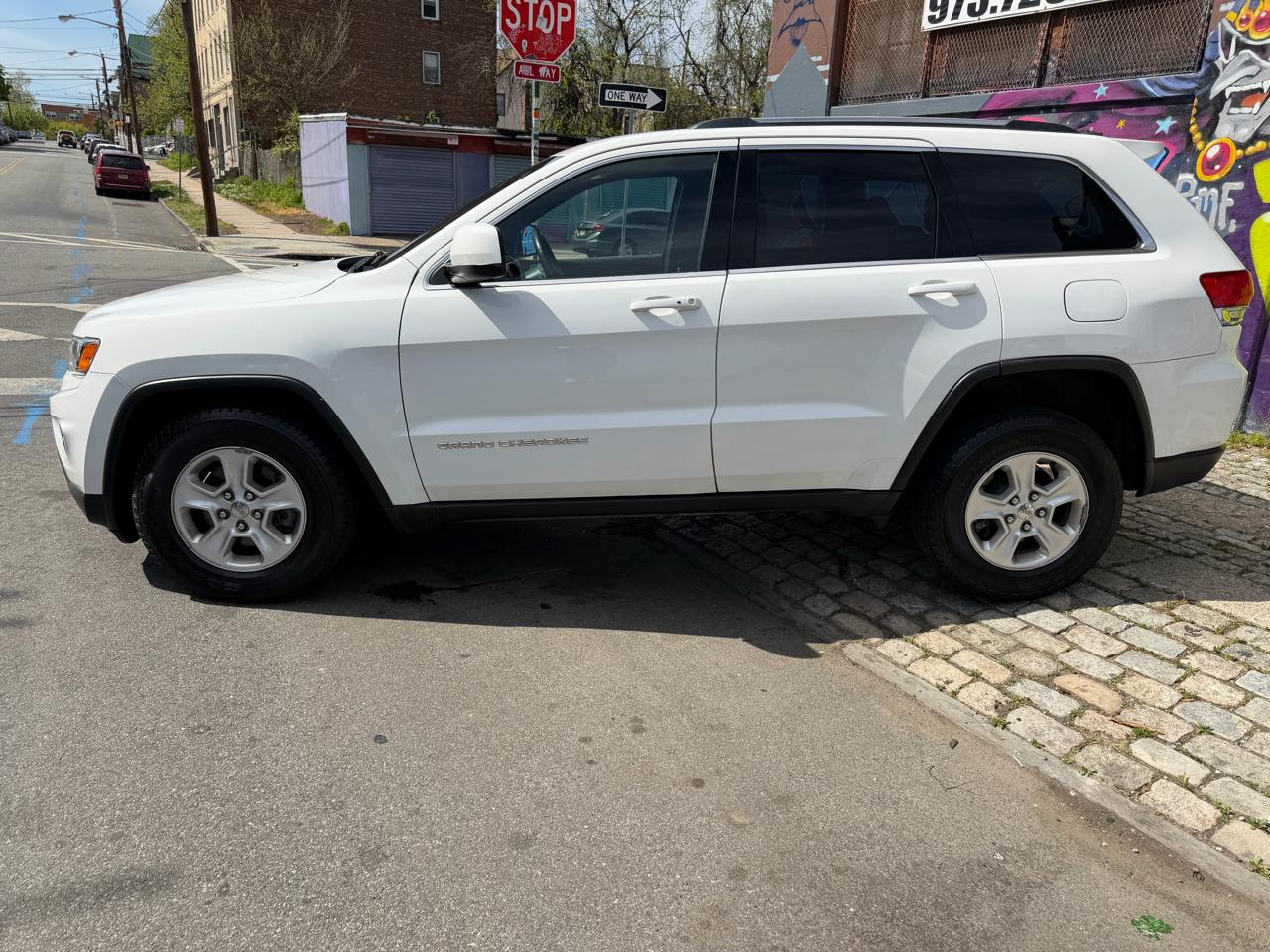 Jeep Grand Cherokee Laredo 4WD 2015