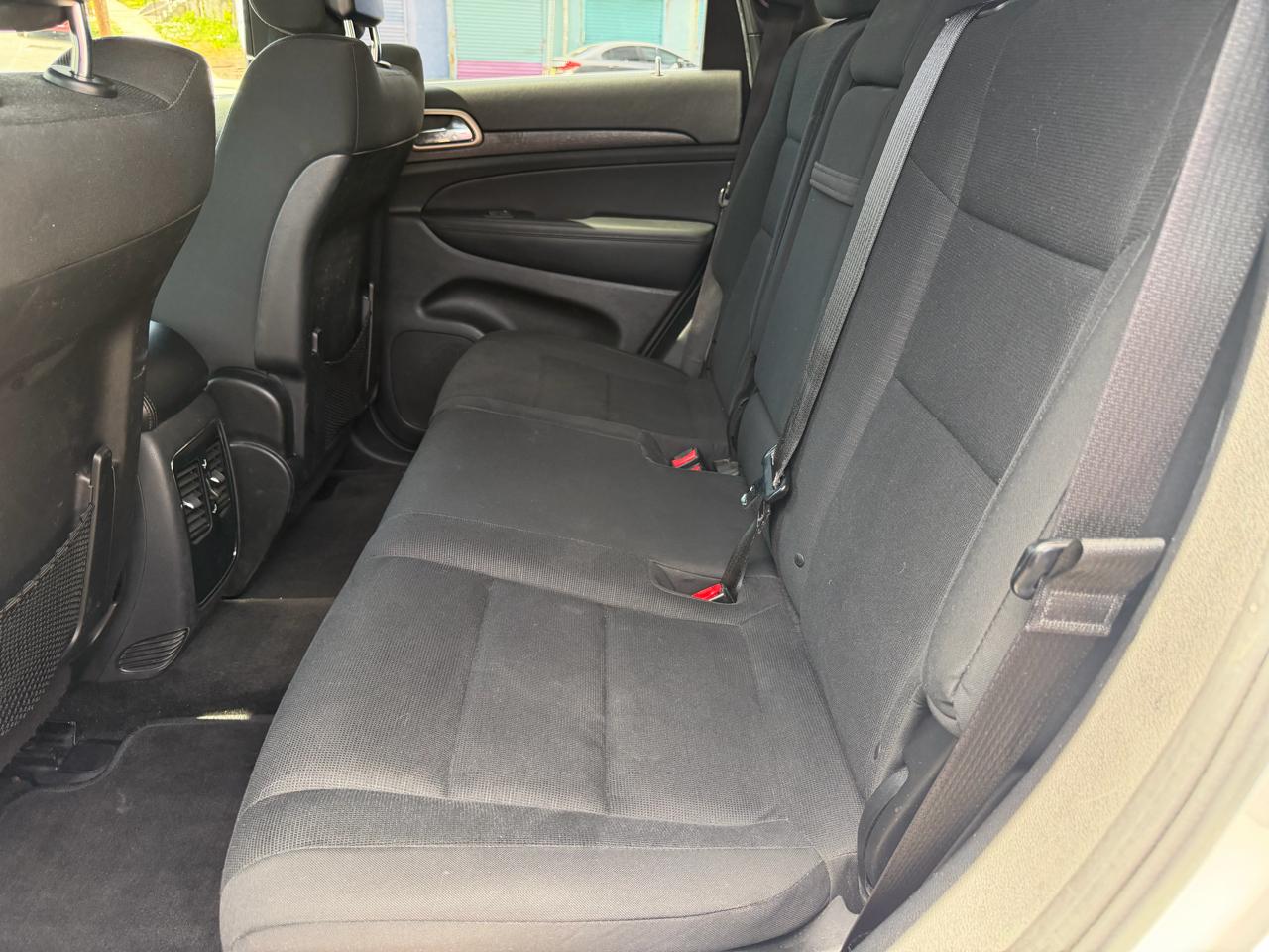 Jeep Grand Cherokee Laredo 4WD 2015