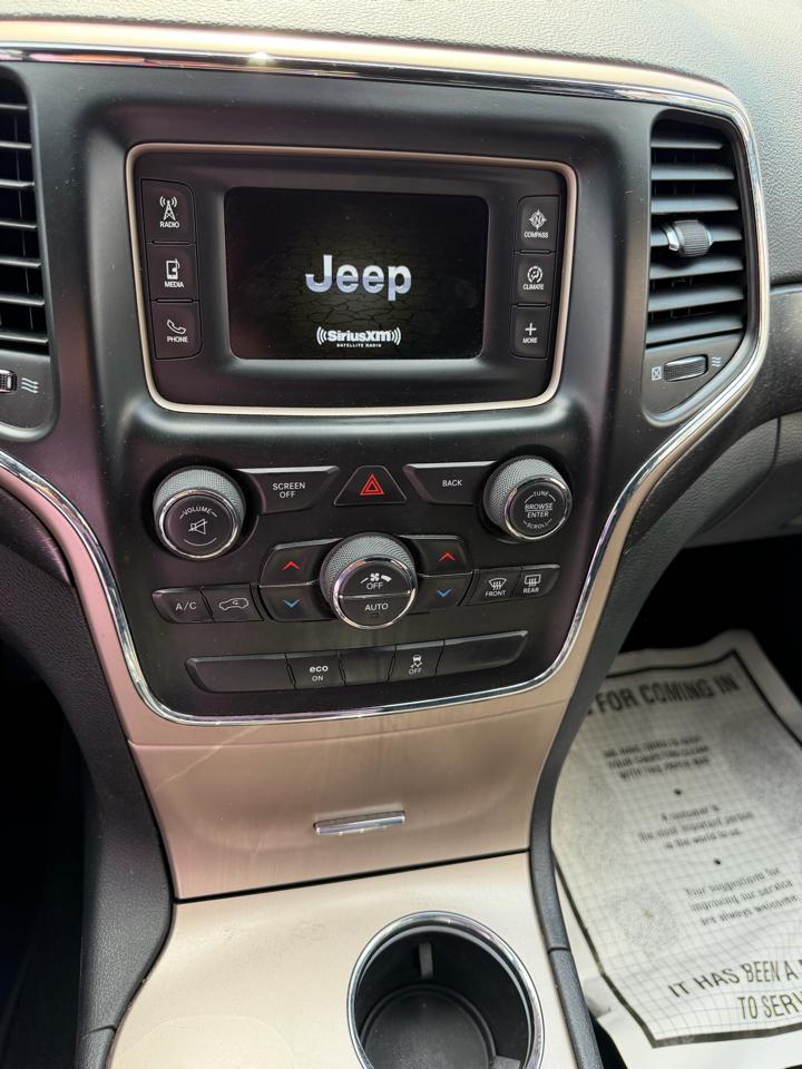 Jeep Grand Cherokee Laredo 4WD 2015