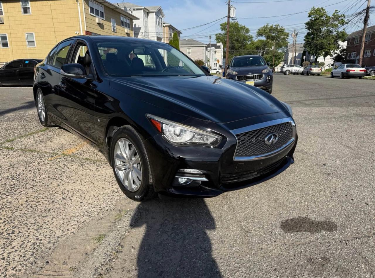 Infiniti Q50 Base AWD 2015