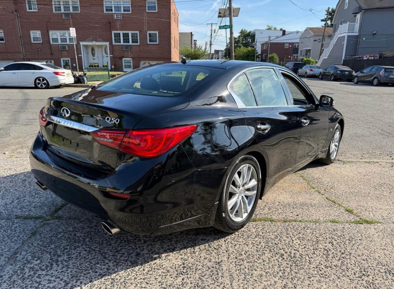 Infiniti Q50 Base AWD 2015