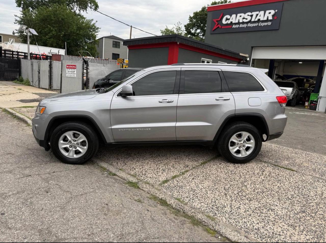 Jeep Grand Cherokee Laredo 4WD 2014