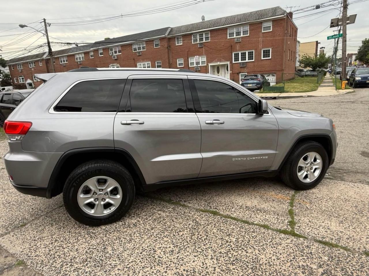 Jeep Grand Cherokee Laredo 4WD 2014