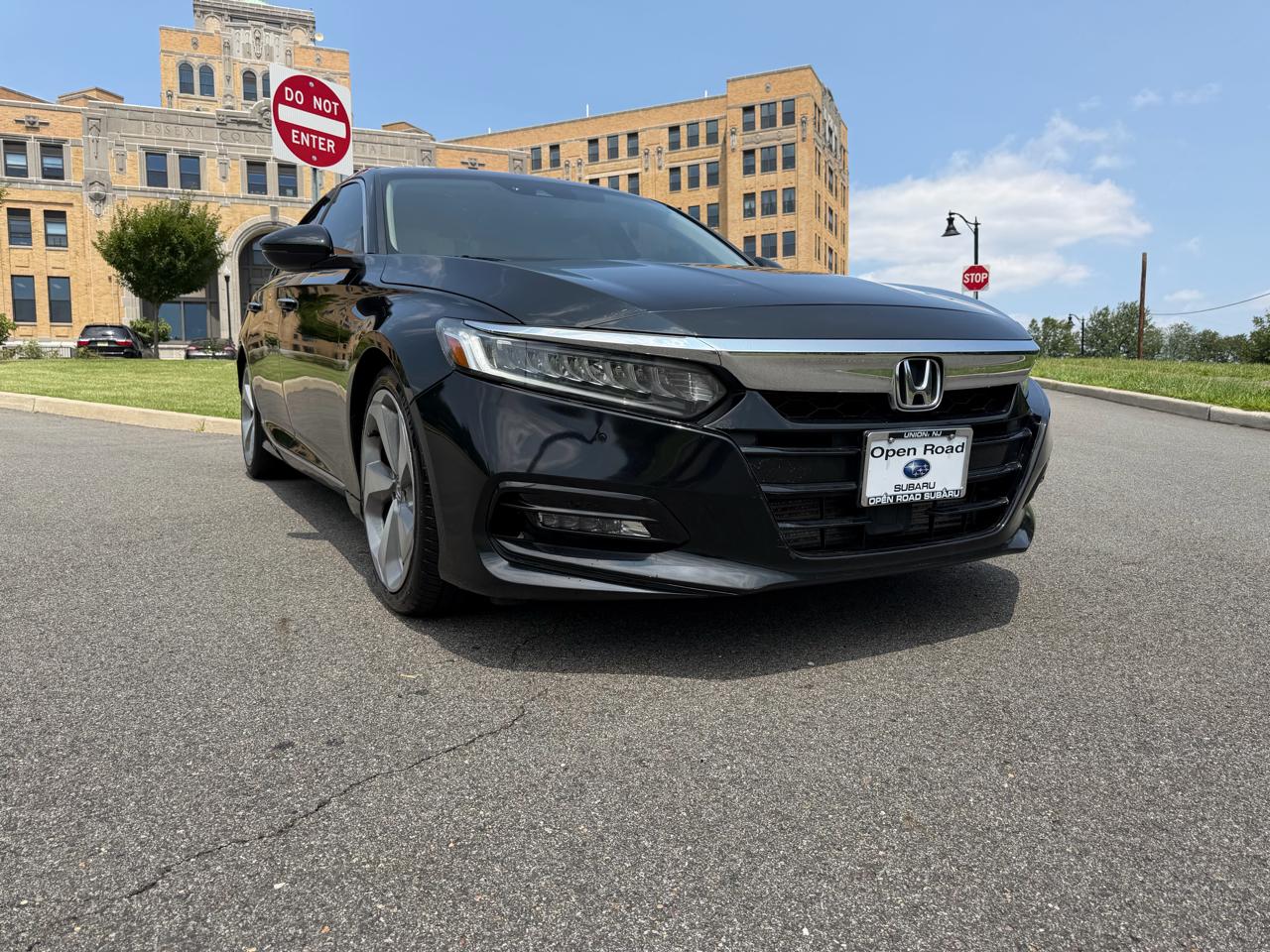 Honda Accord Touring 4D Sedan 1.5L at 2018