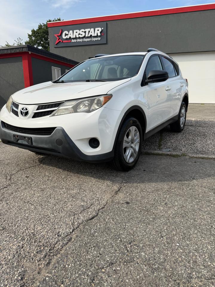 Toyota RAV4 LE AWD 2014