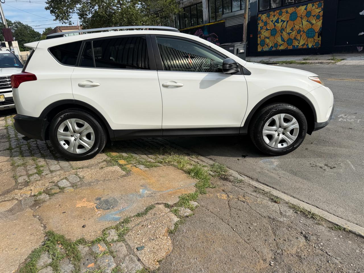 Toyota RAV4 LE AWD 2014