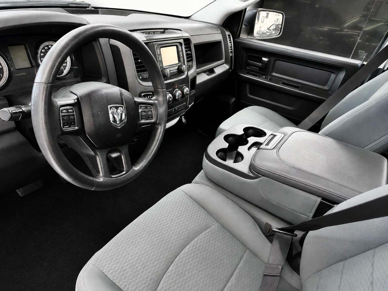 RAM 1500 Tradesman Quad Cab 4WD 2018