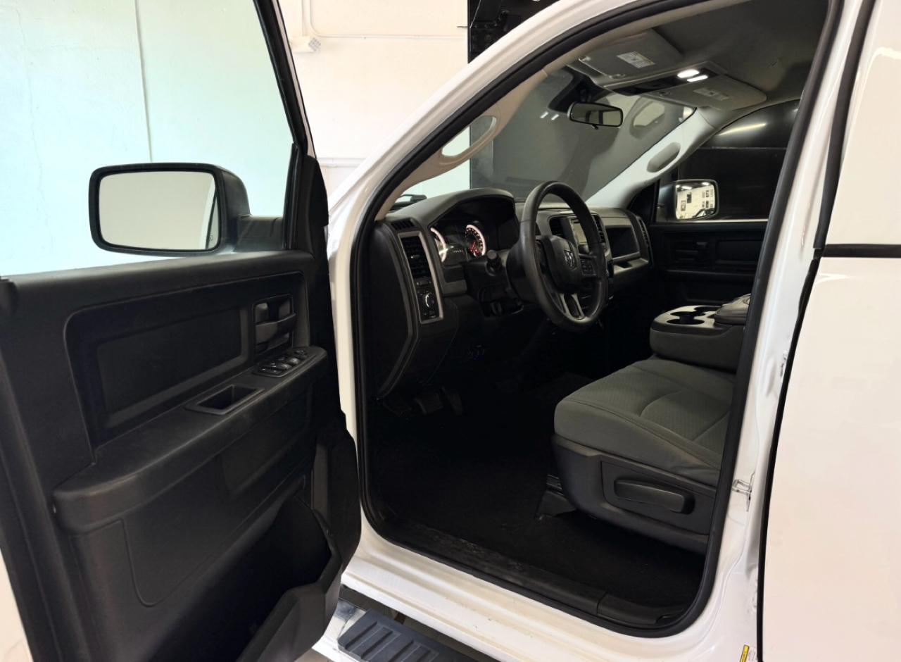 RAM 1500 Tradesman Quad Cab 4WD 2018