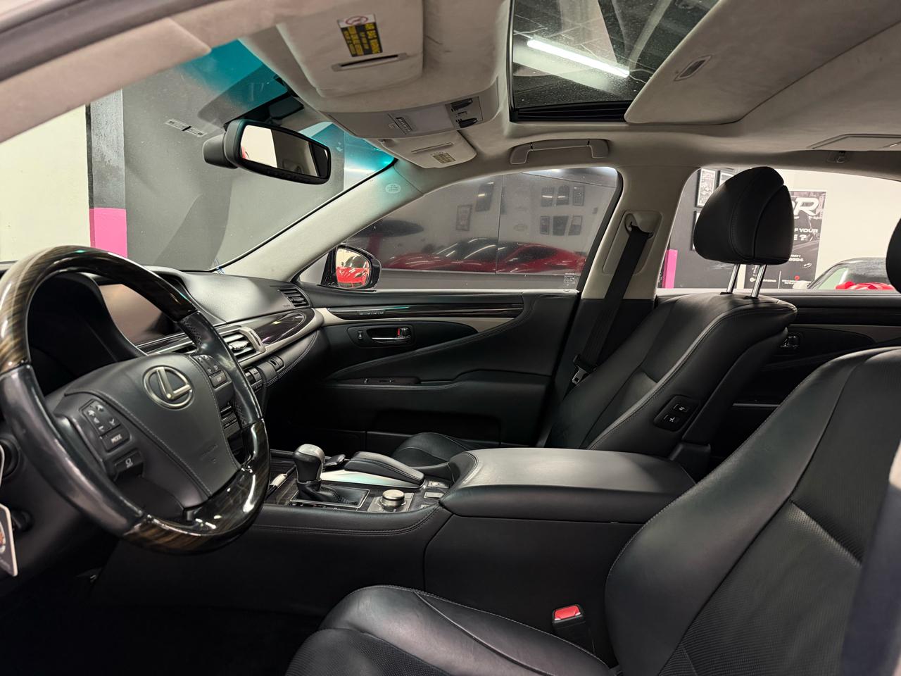 Lexus LS 460 L Luxury Sedan AWD 2014