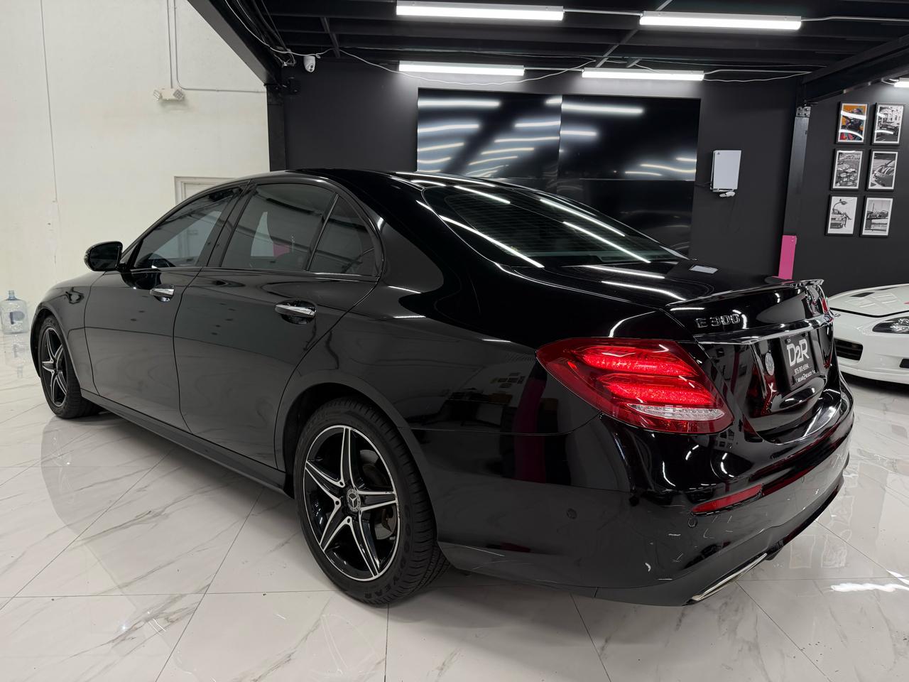 Mercedes-Benz E-Class E300 Luxury 4MATIC Sedan 2019
