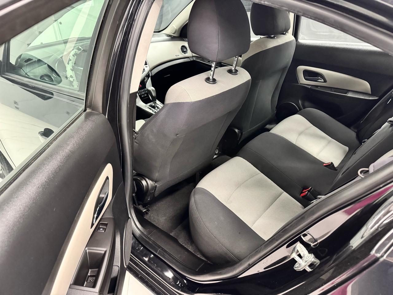 Chevrolet Cruze LS Auto 2014