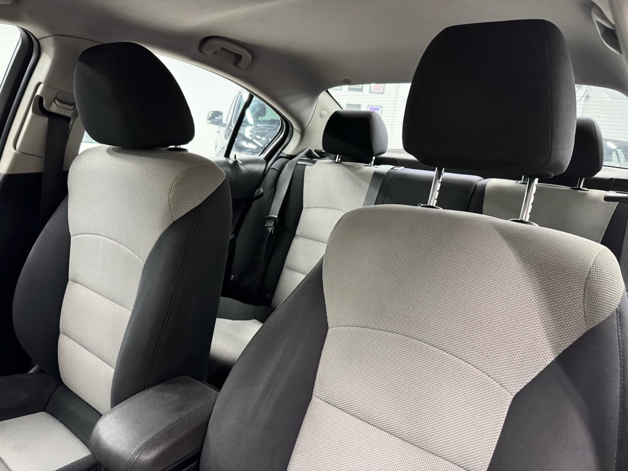 Chevrolet Cruze LS Auto 2014