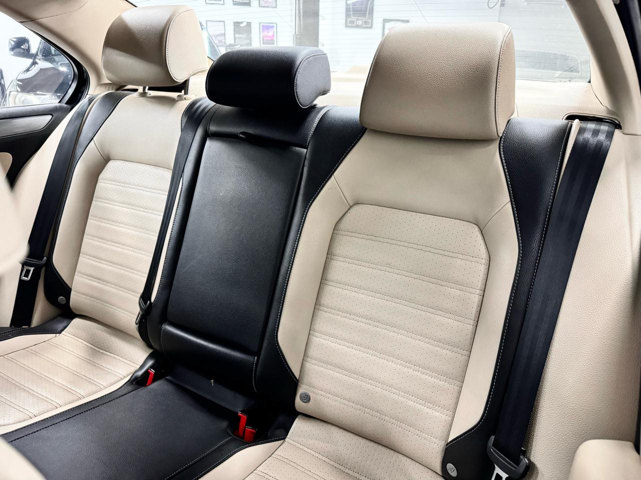 Volkswagen Jetta SEL PZEV 2013
