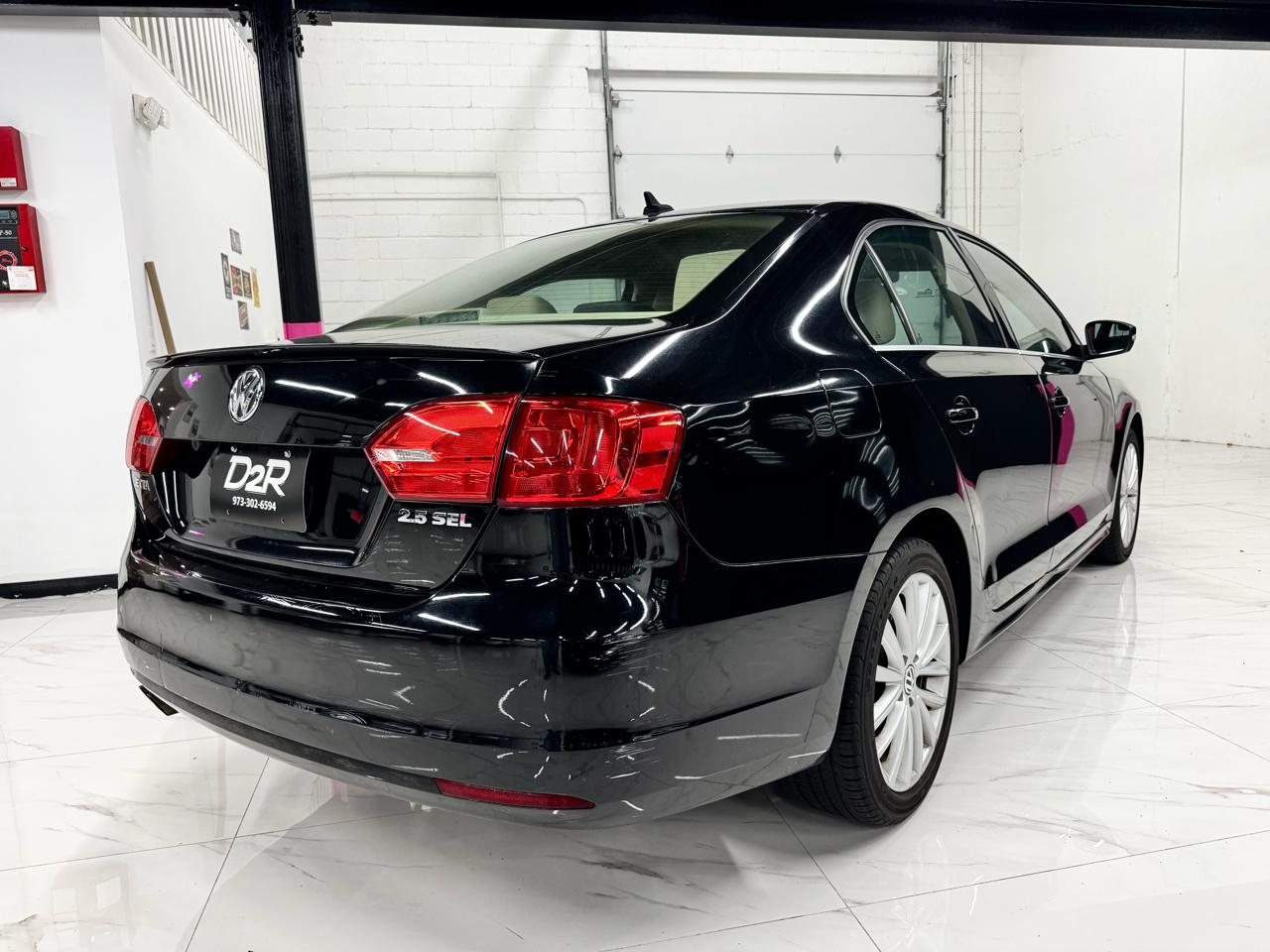 Volkswagen Jetta SEL PZEV 2013