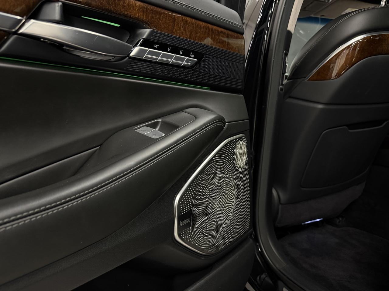 Genesis G90 Ultimate 2017