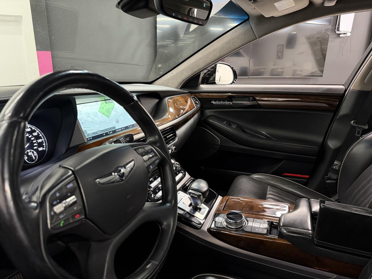 Genesis G90 Ultimate 2017