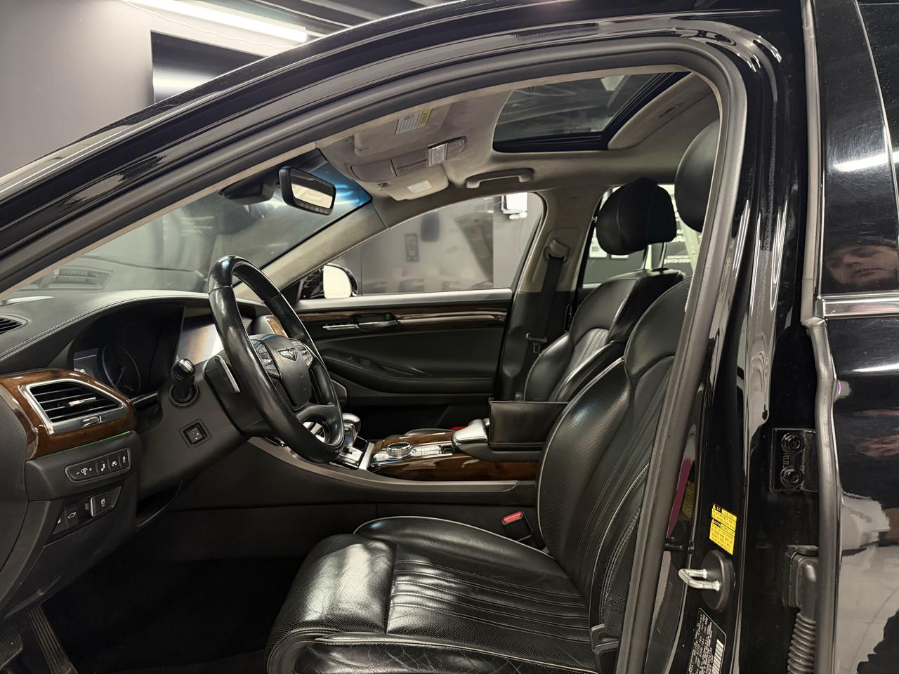 Genesis G90 Ultimate 2017