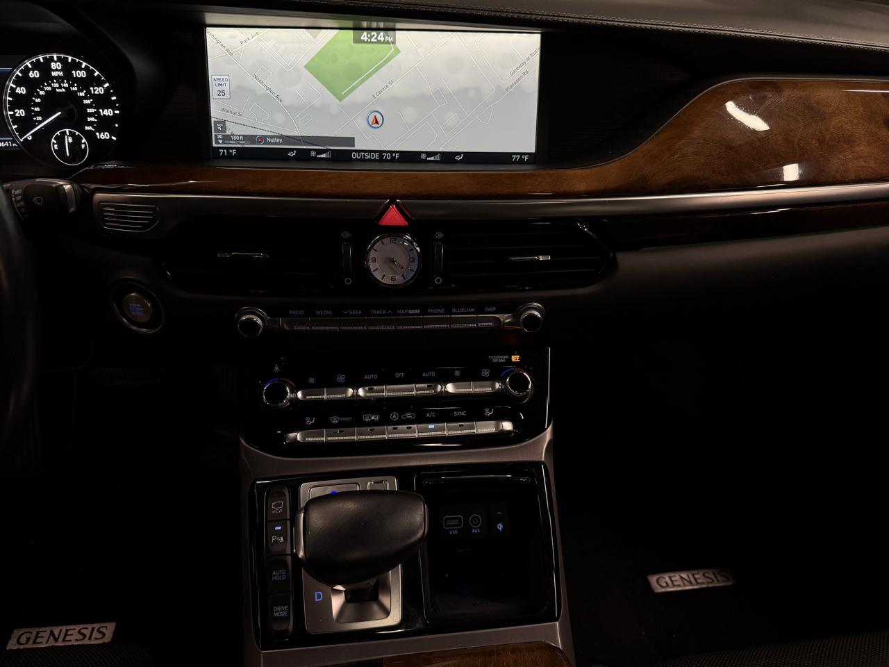 Genesis G90 Ultimate 2017