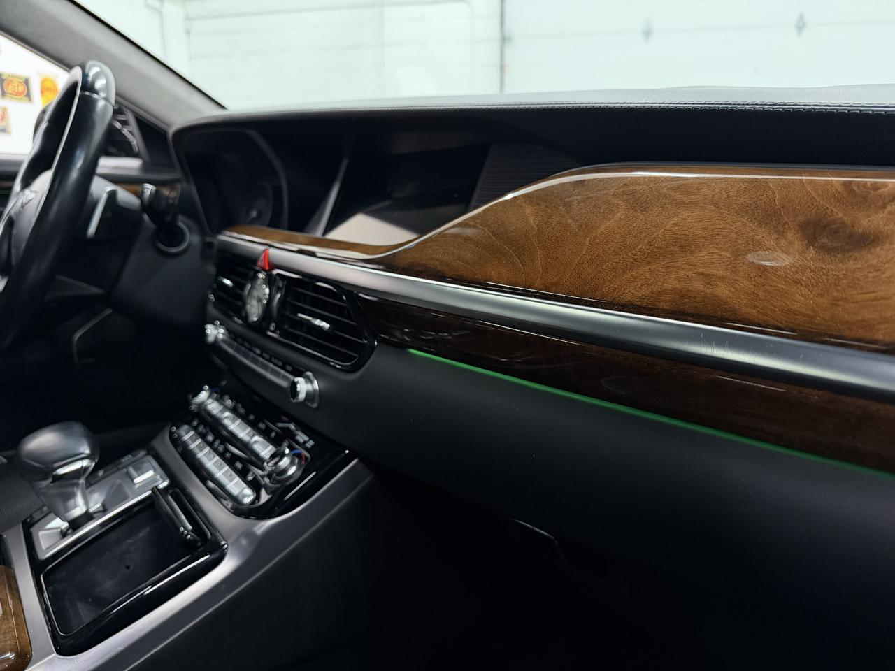 Genesis G90 Ultimate 2017