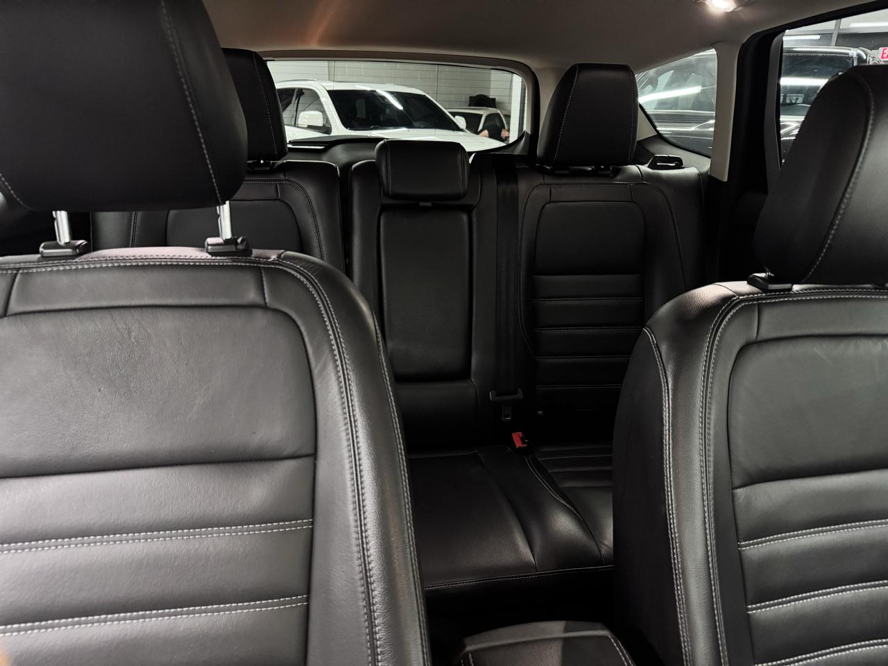 Ford Escape Titanium 4WD 2018