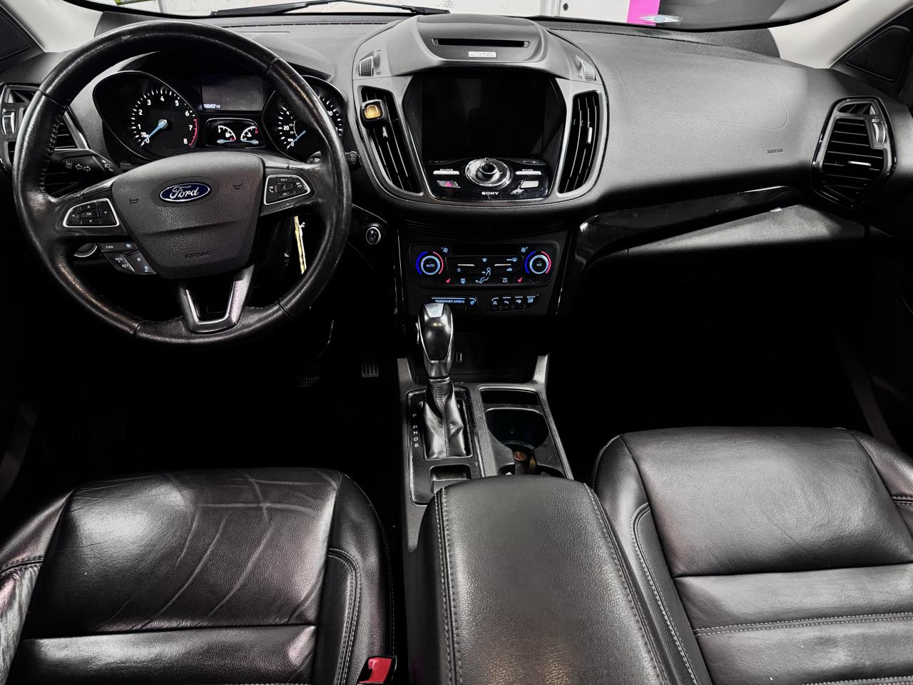 Ford Escape Titanium 4WD 2018