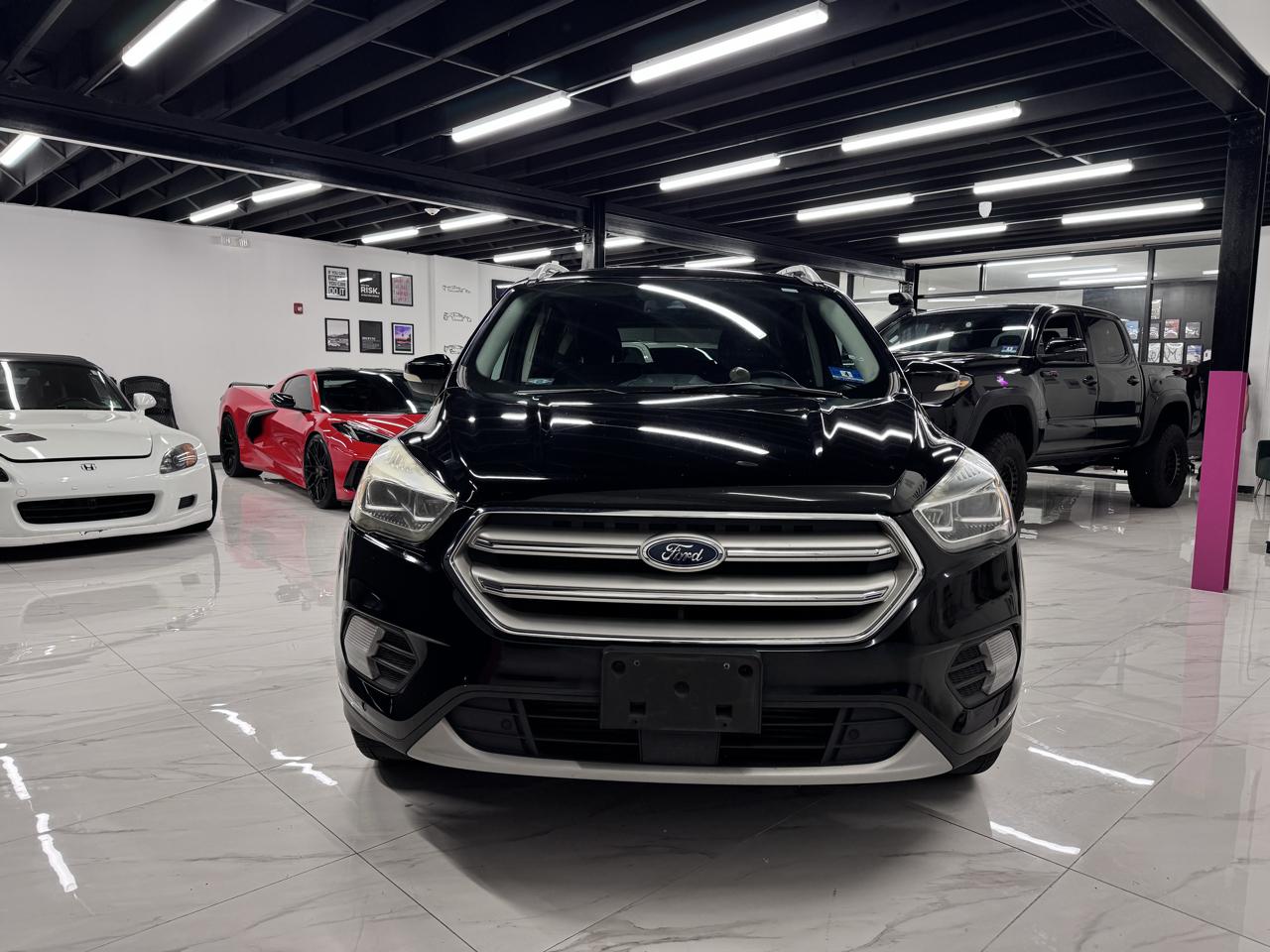 Ford Escape Titanium 4WD 2018
